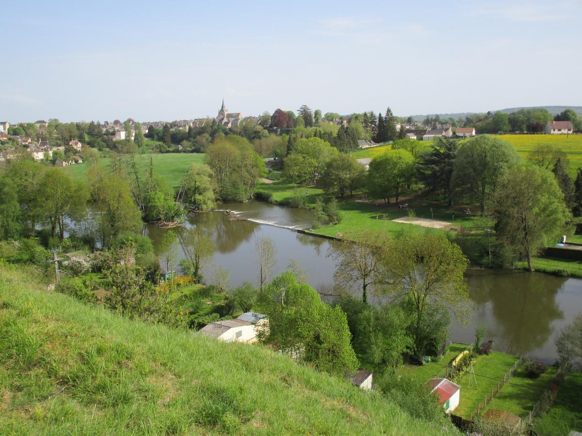 Gite Le Bourgneuf Fresnay-sur-Sarthe Exterior photo